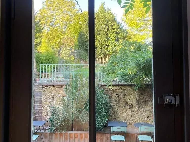 ベッドアンドブレックファースト Maison Seize