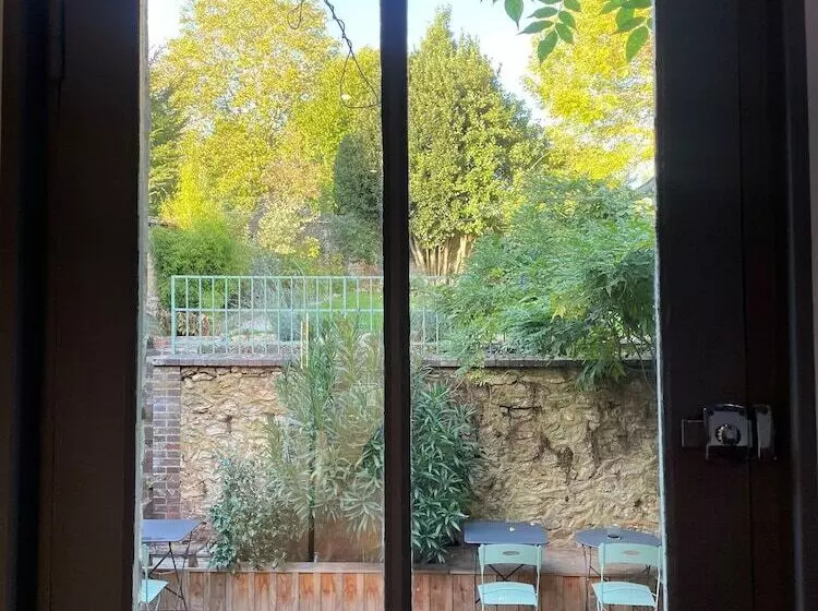 ベッドアンドブレックファースト Maison Seize