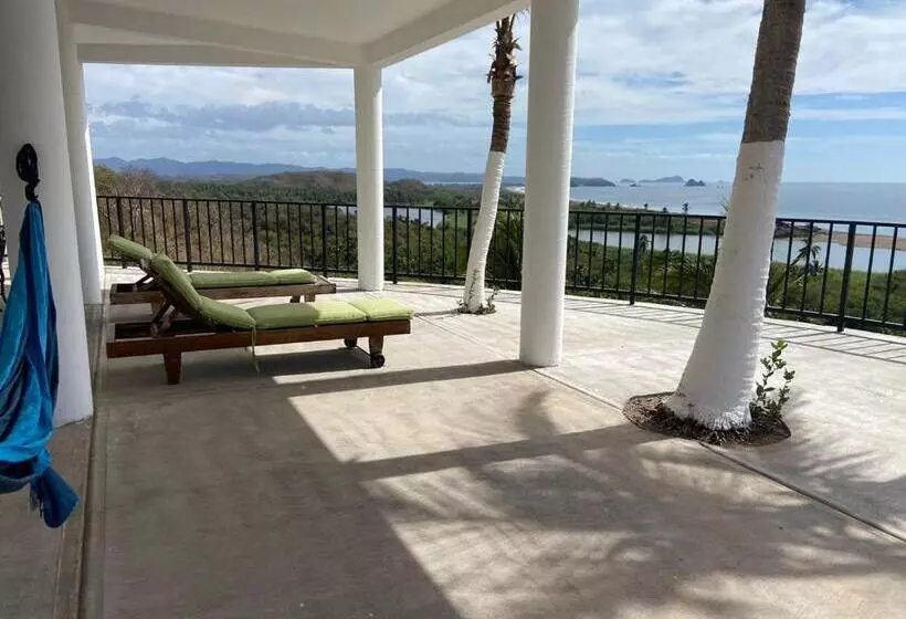 Aamiaismajoitus (B&B) Villa Siempre Domingo