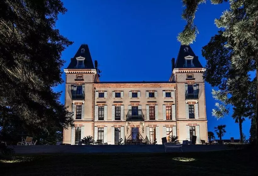 ホテル Château De Fiac   Luxurious Hôtel & Spa