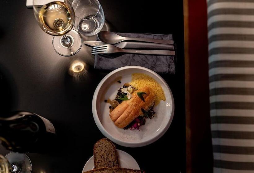 ホテル Château De Fiac   Luxurious Hôtel & Spa