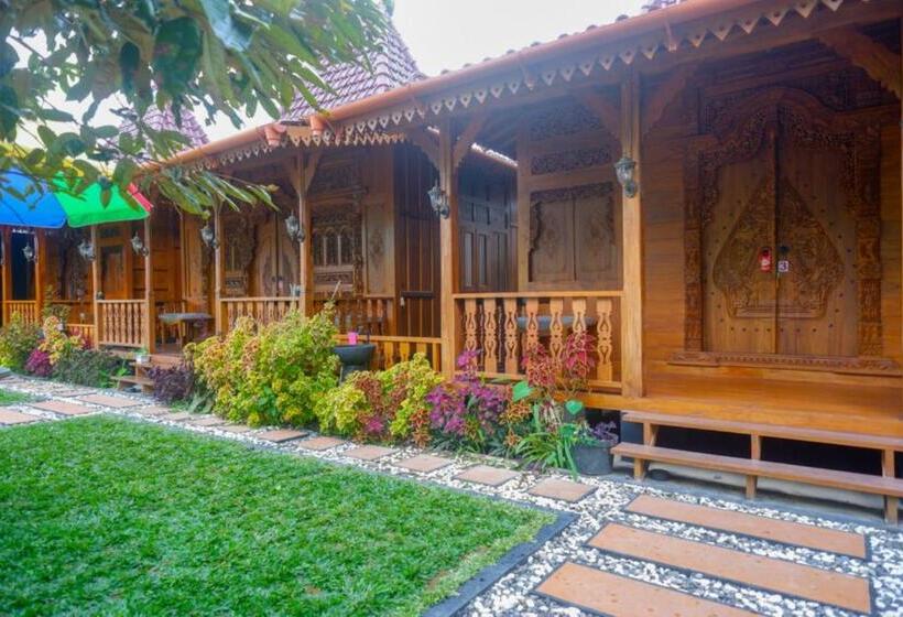 Szálloda Reddoorz Syariah Near Terminal Mendolo Wonosobo 2