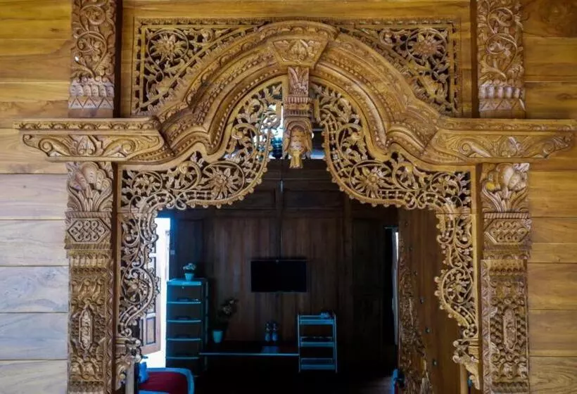 ホテル Reddoorz Syariah Near Terminal Mendolo Wonosobo 2