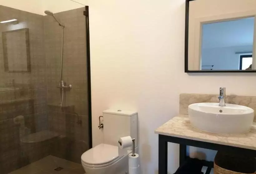 Majatalo Adega Residências Artísticas   Perto De Lisboa