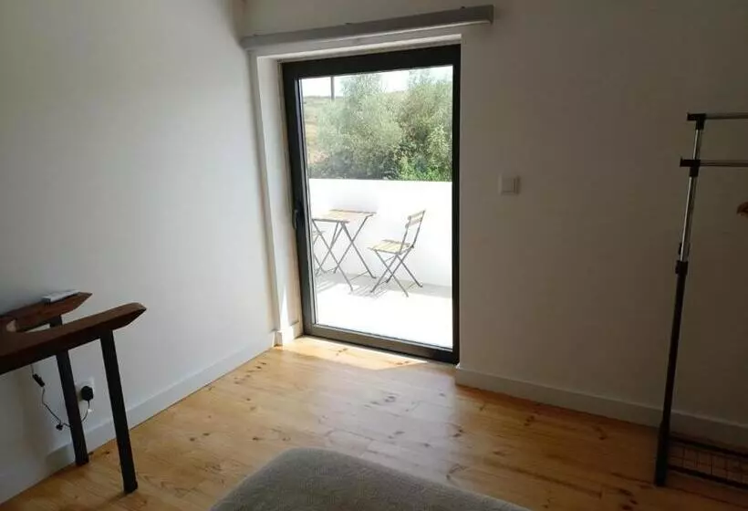 Majatalo Adega Residências Artísticas   Perto De Lisboa