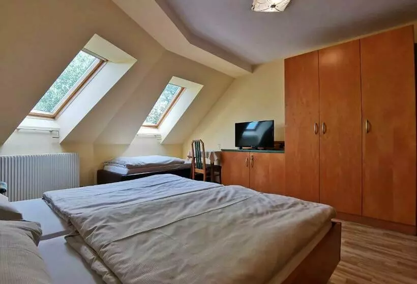 Majatalo Landrasthaus Maria Bild