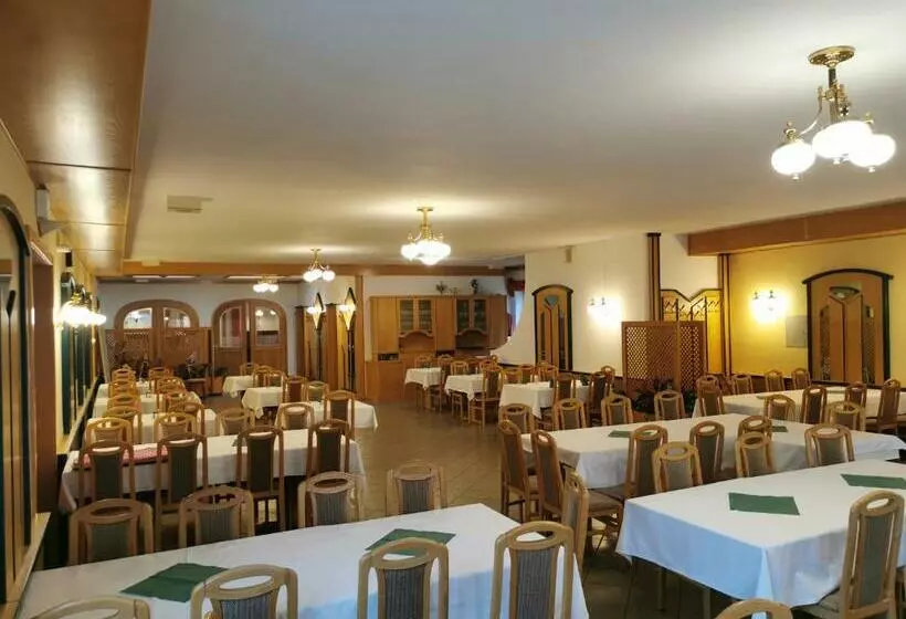 Majatalo Landrasthaus Maria Bild