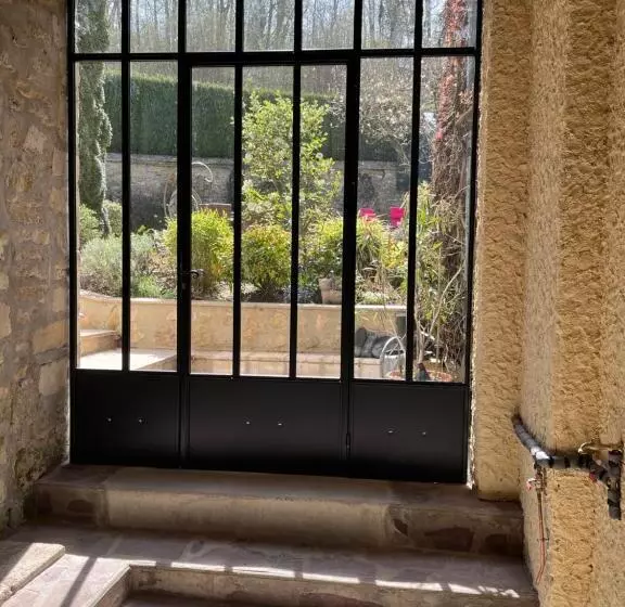 Majatalo Le Mas De Retheuil