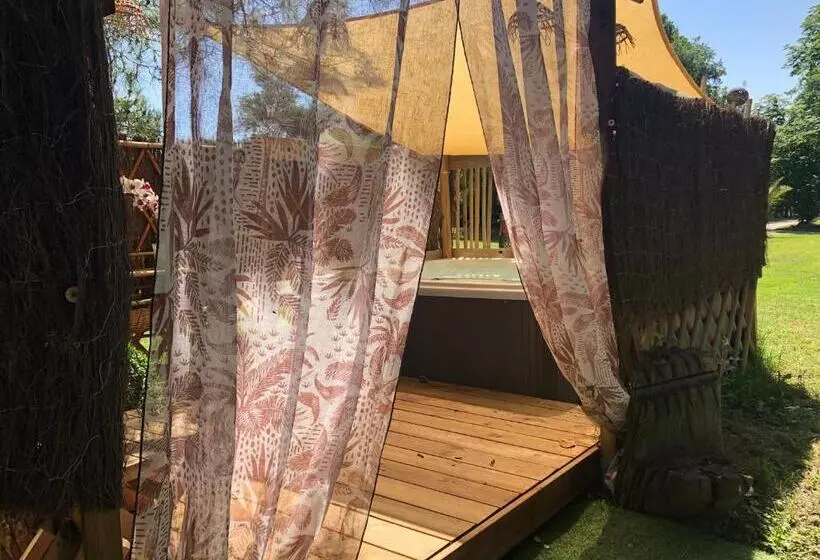 Lomakeskus Les Robinsonades