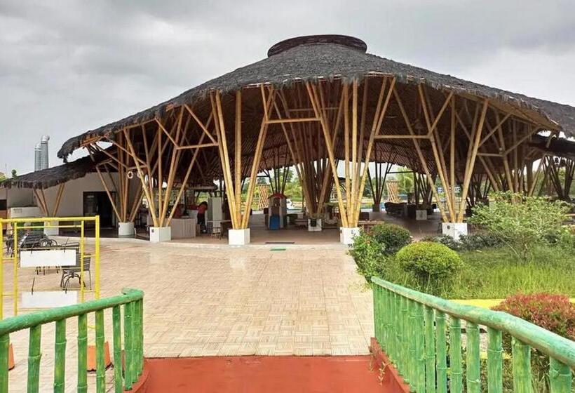 Urbanview Hotel Belitung Lodge Resto & Club House By Reddoorz