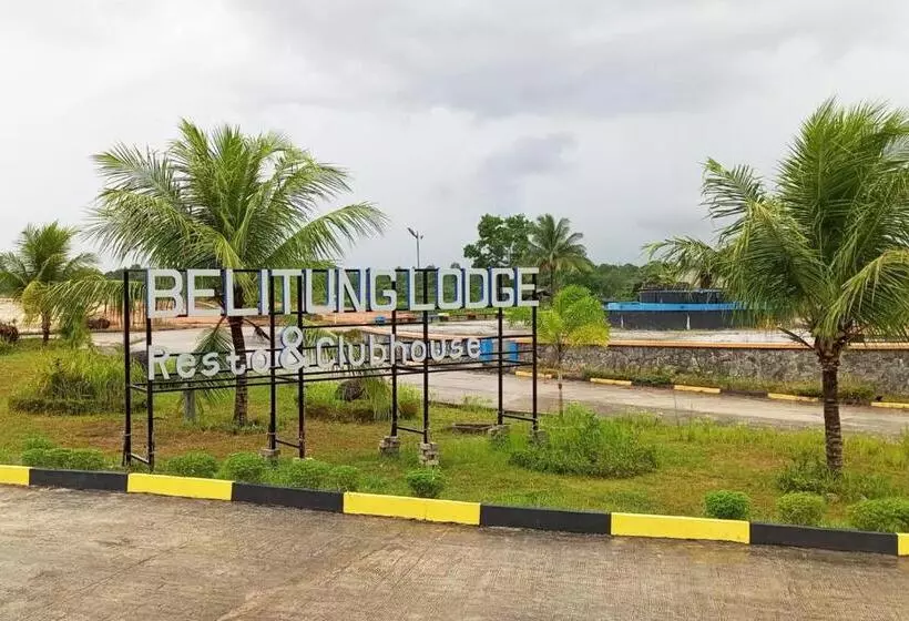 Urbanview Hotel Belitung Lodge Resto & Club House By Reddoorz
