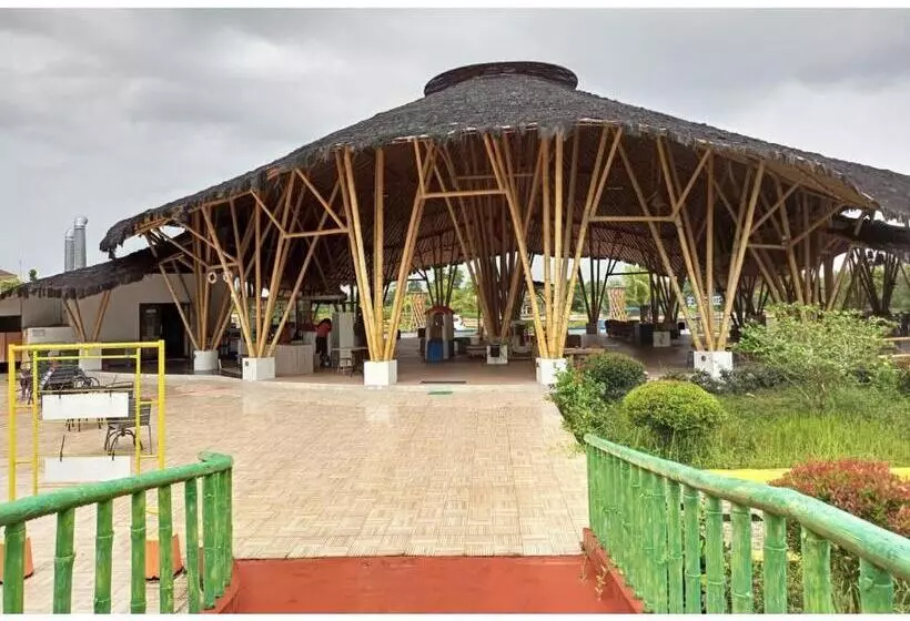 Urbanview Hotel Belitung Lodge Resto & Club House By Reddoorz