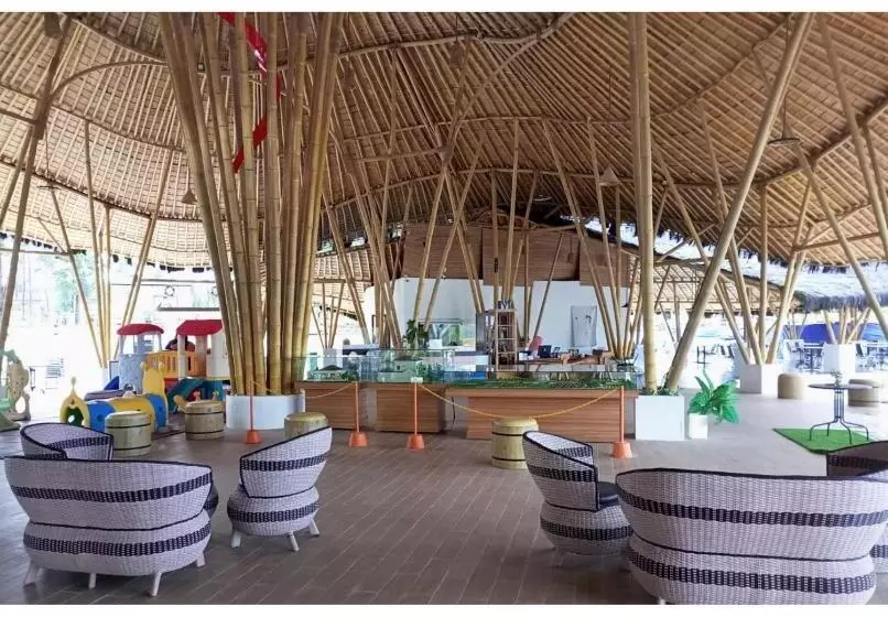 Urbanview Hotel Belitung Lodge Resto & Club House By Reddoorz