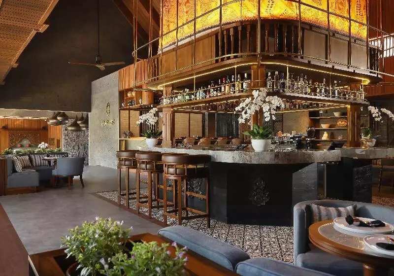 ホテル Taman Dharmawangsa Suites