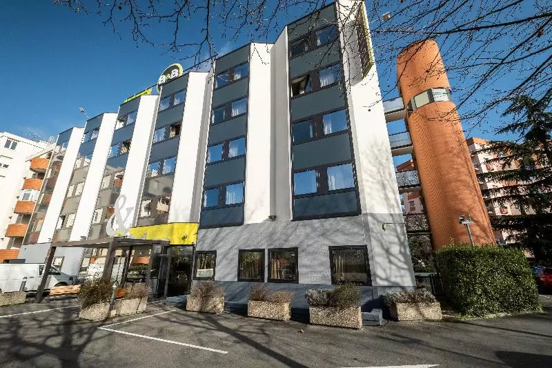 B&b Hotel Toulouse Centre Canal Du Midi