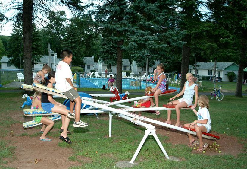 Chestnut Grove Resort