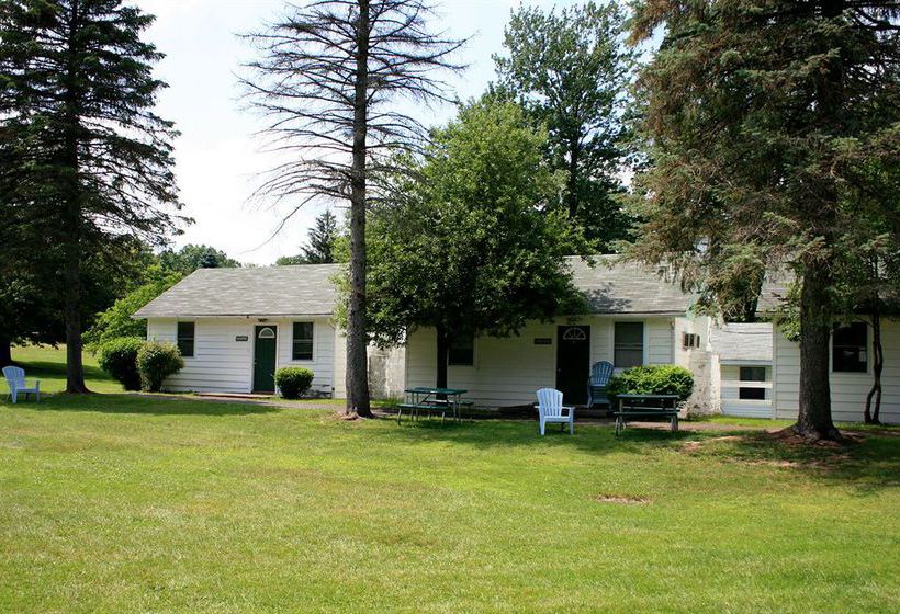 Chestnut Grove Resort