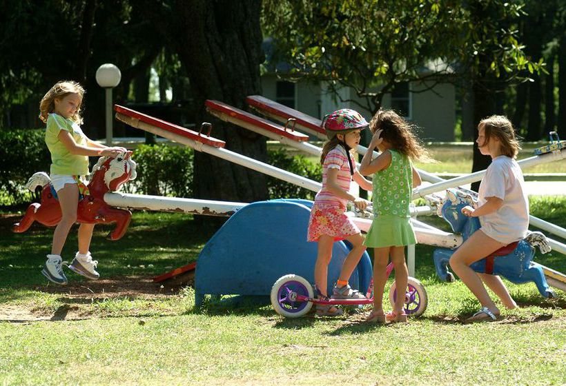 Chestnut Grove Resort