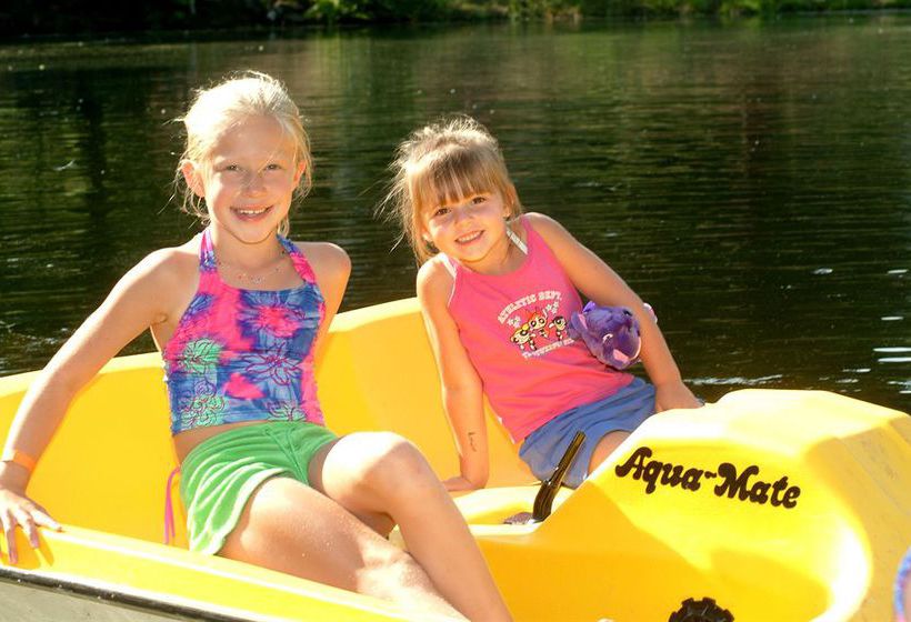 Chestnut Grove Resort