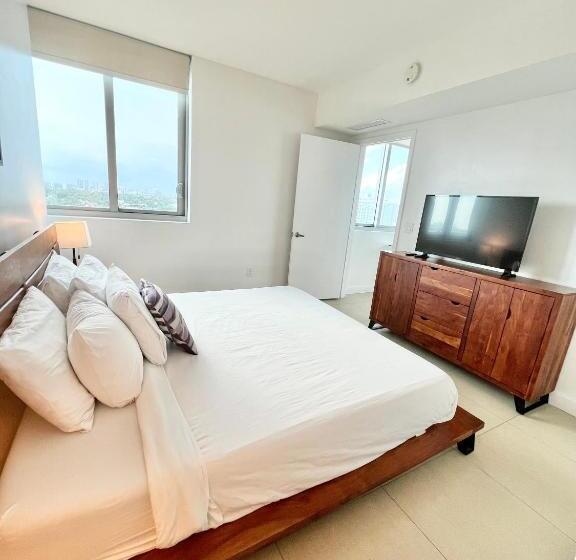 Monte Carlo Suites In Miami Beach