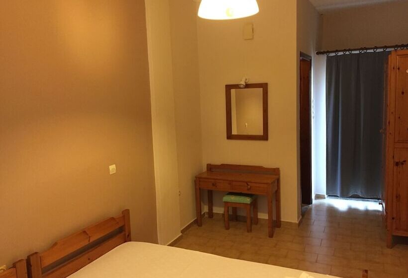 Falassarna Beach Studios&apartments