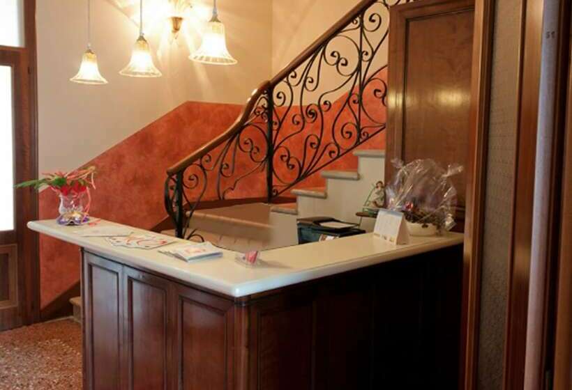 酒店 Alla Villa Fini