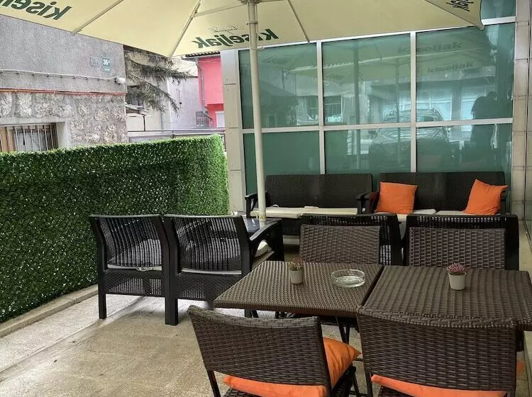 Otel Bistrik City Center