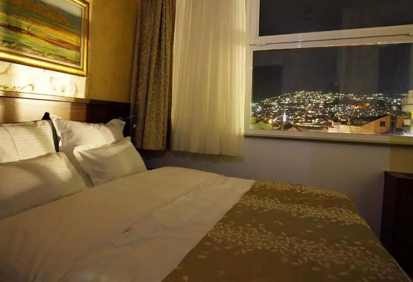 Otel Bistrik City Center