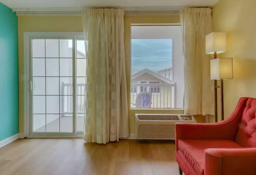 Hotelli Casablanca Oceanside Inn