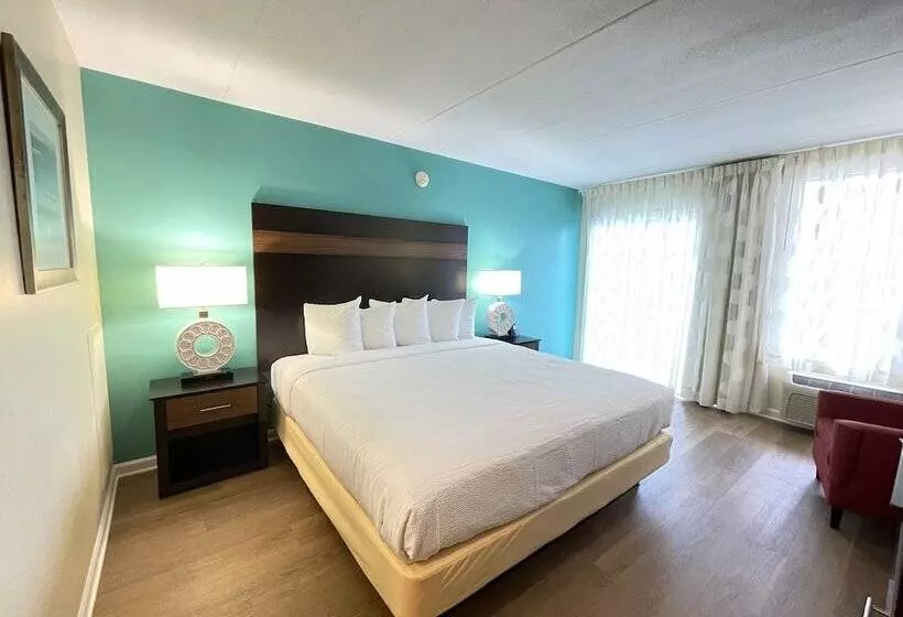 Hotelli Casablanca Oceanside Inn