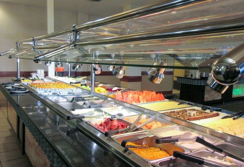 Clarion Hotel & Suites