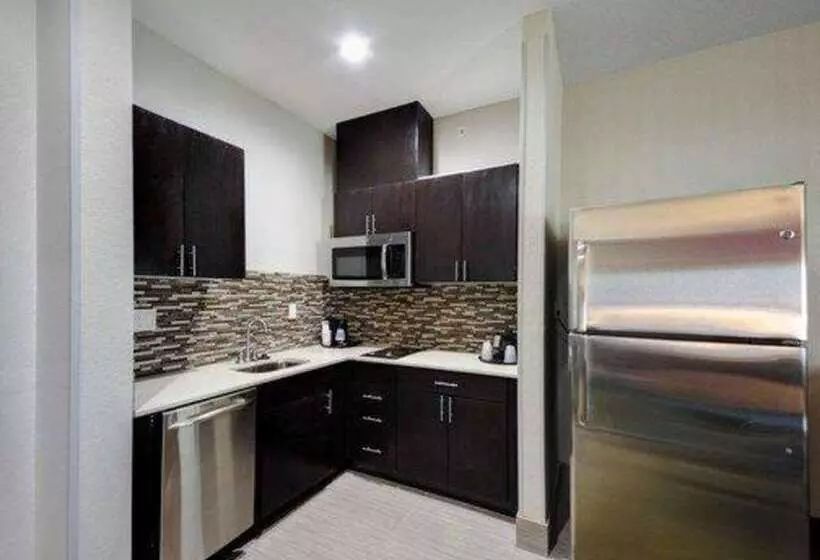 ホテル Comfort Inn & Suites Tulsa I44 West  Rt 66