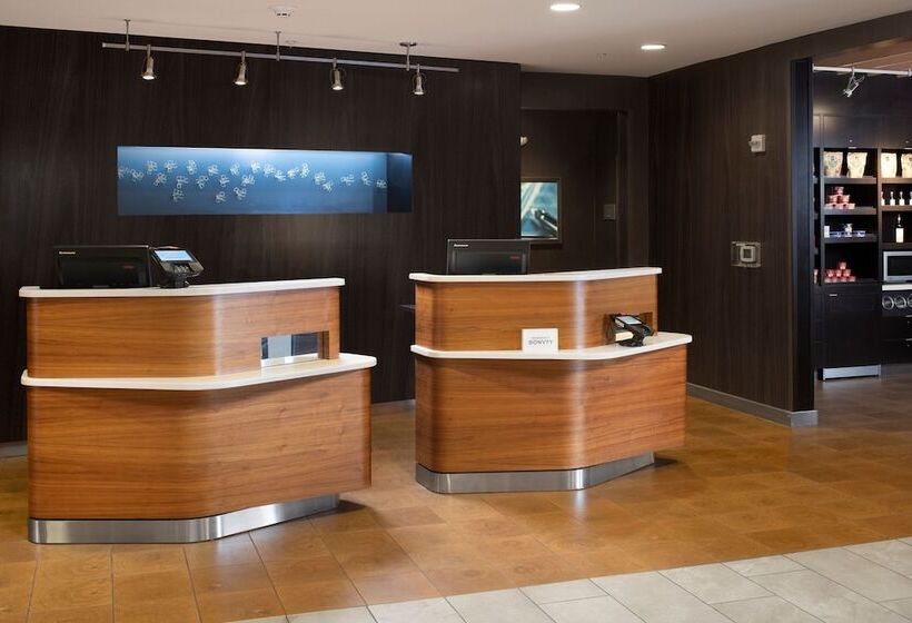 בית מלון כפרי Courtyard By Marriott Lubbock Downtown/university Area