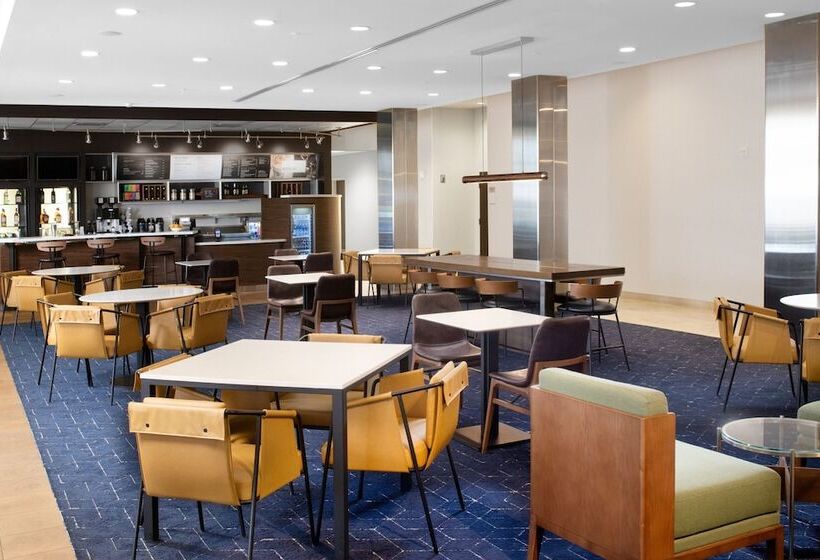 בית מלון כפרי Courtyard By Marriott Lubbock Downtown/university Area