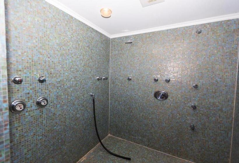 Hotelli Deva Villa Mittermaier