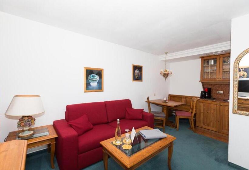 Hotelli Deva Villa Mittermaier