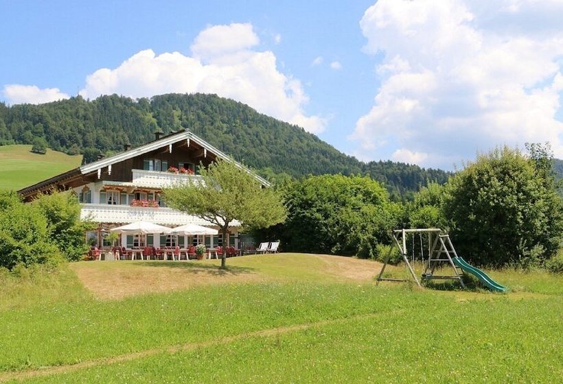 Hotelli Deva Villa Mittermaier