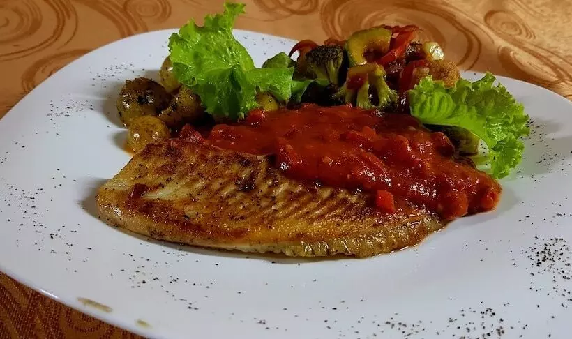 酒店 Heliconias Nature Inn & Hot Springs