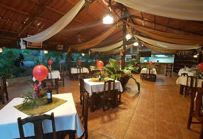 酒店 Heliconias Nature Inn & Hot Springs