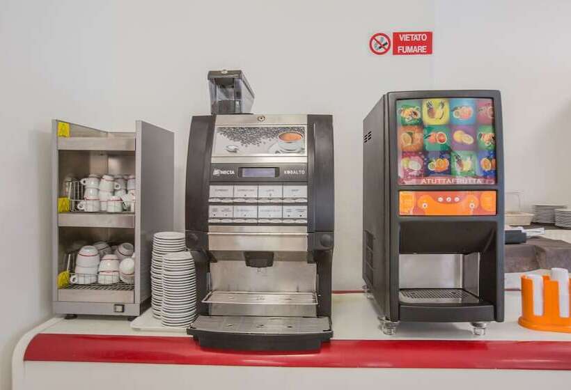 בית מלון כפרי Hollywood