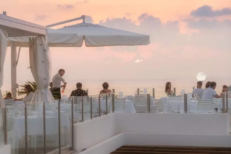 בית מלון כפרי Infinity Resort Tropea