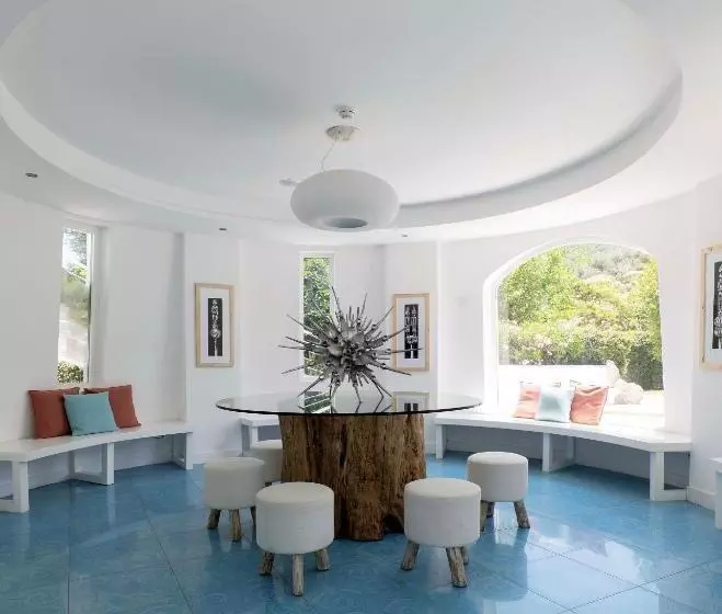 בית מלון כפרי Infinity Resort Tropea