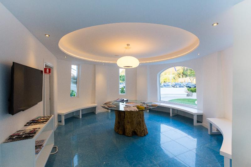 בית מלון כפרי Infinity Resort Tropea