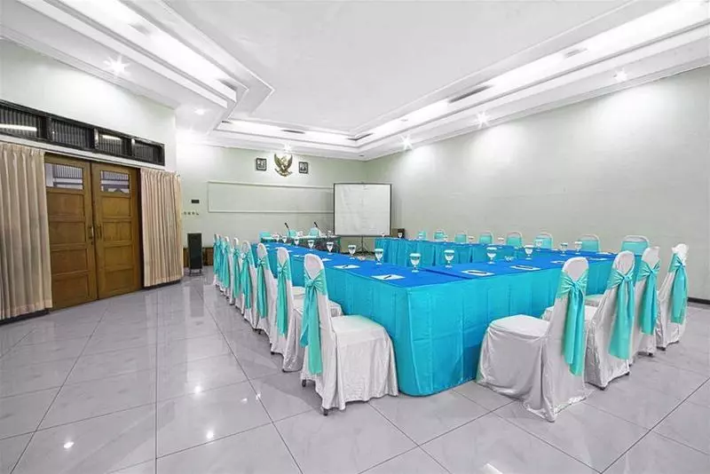 호텔 Montana Dua Malang