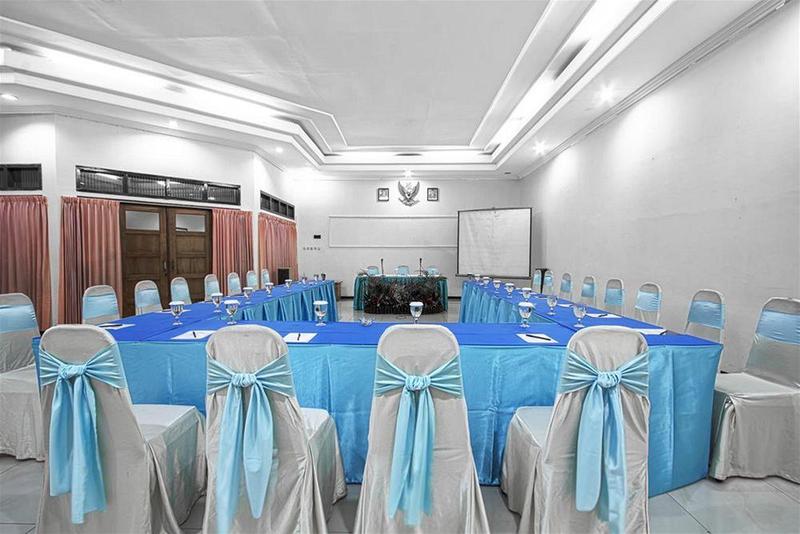 فندق Montana Dua Malang