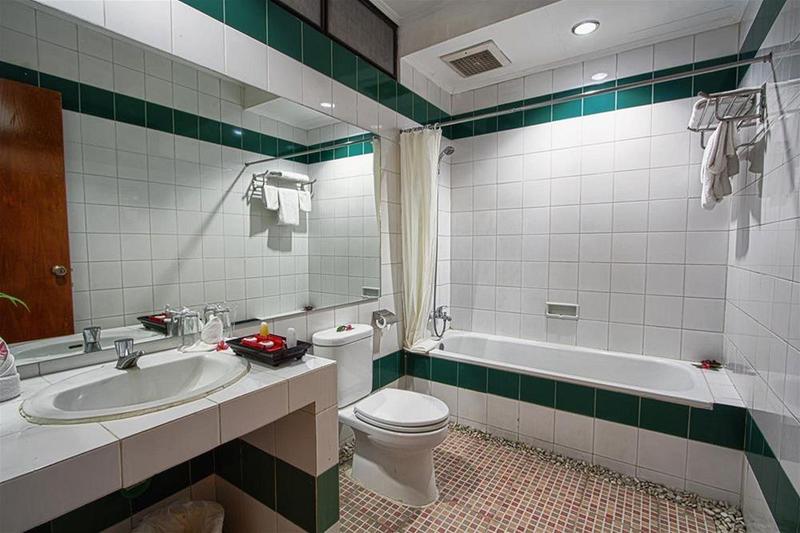 فندق Montana Dua Malang