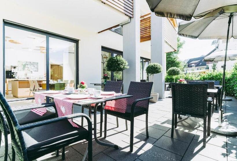 Pflugwirts Hotel Und Gasthaus