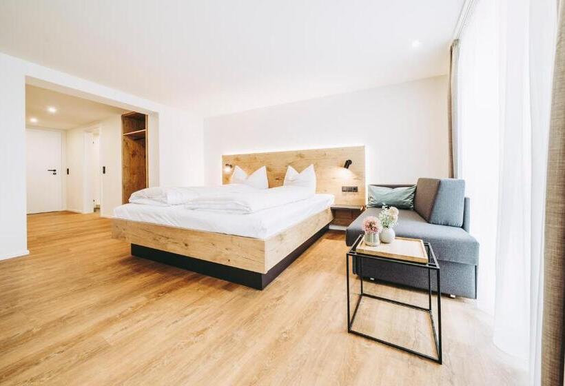 Pflugwirts Hotel Und Gasthaus