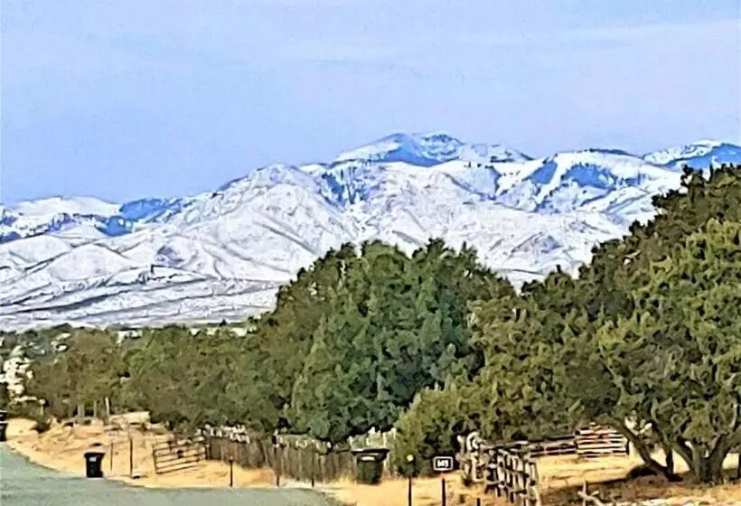 Hotel Pinecliff Village Resort