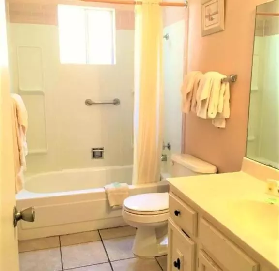 Hotel Pinecliff Village Resort